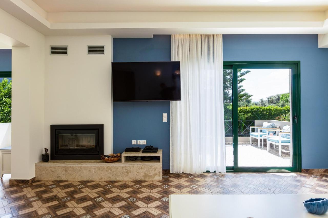 Alonia Villa, Refined Living With 50M2 Private Pool, By Thinkvilla Melidhónion Exterior foto